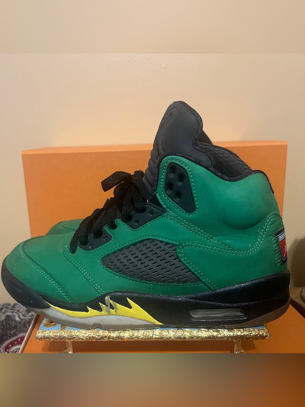 Size 8 - Jordan 5 Retro SE Oregon 2020 GOOD CONDITION NO BOX